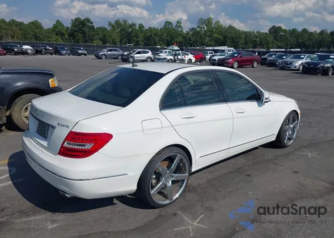 2013 Mercedes-Benz C 300 Luxury 4Matic from USA, damaged, VIN WDDGF8AB5DR251972